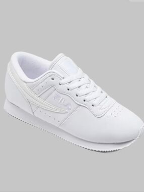 Fila Machu Walking Shoe Woman's Size 7.5